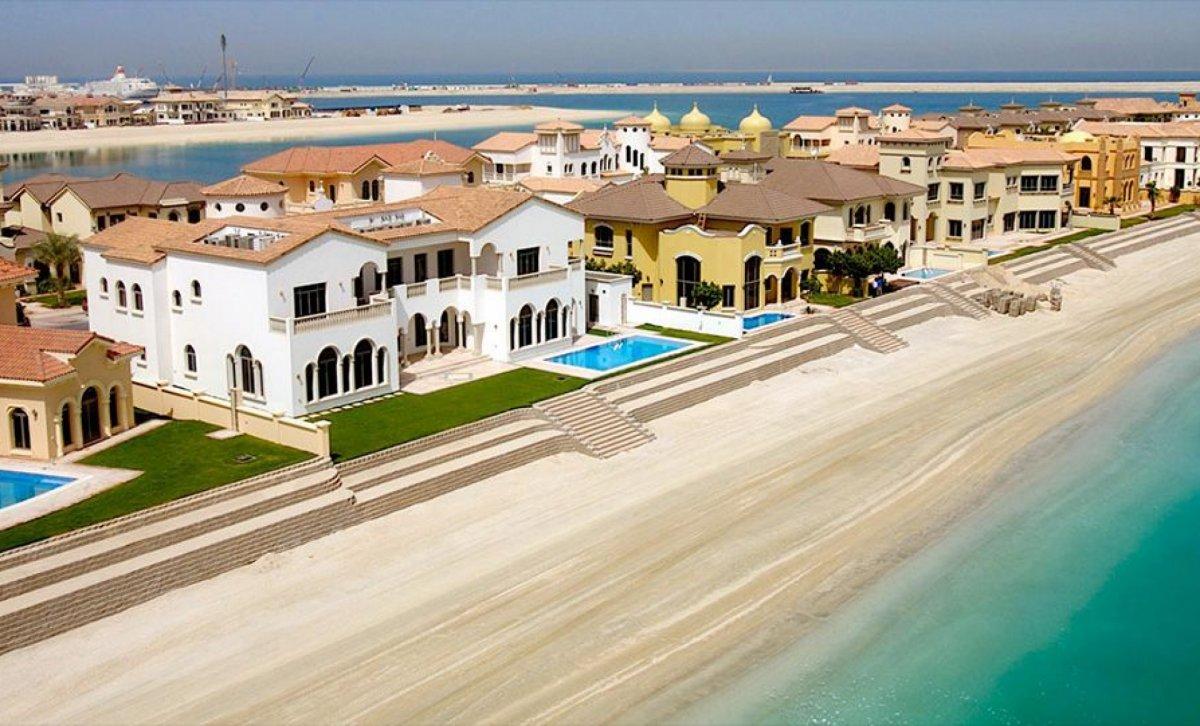 Luxury beachfront homes Dubai