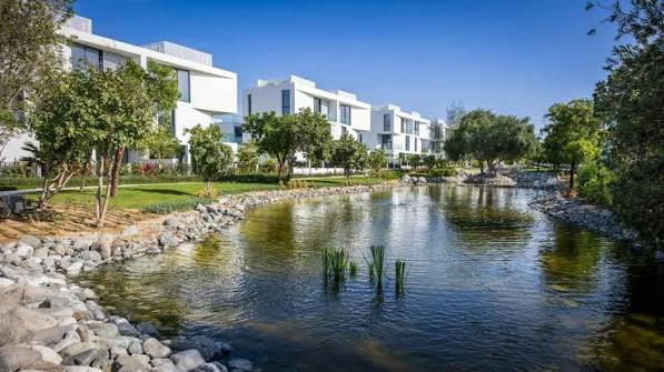 Luxury villa communities with amenities Dubai