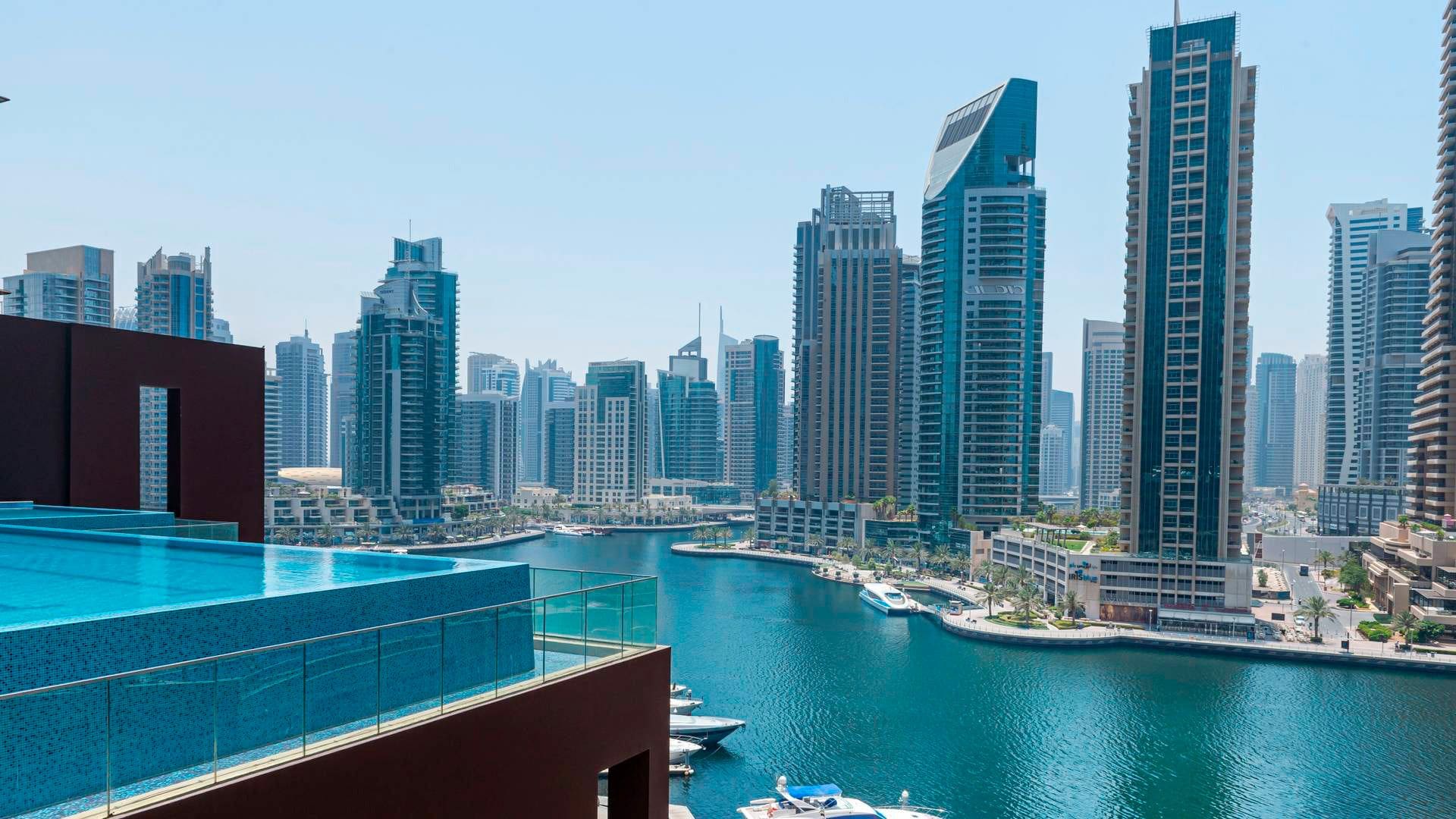 Dubai Marina luxury apartments